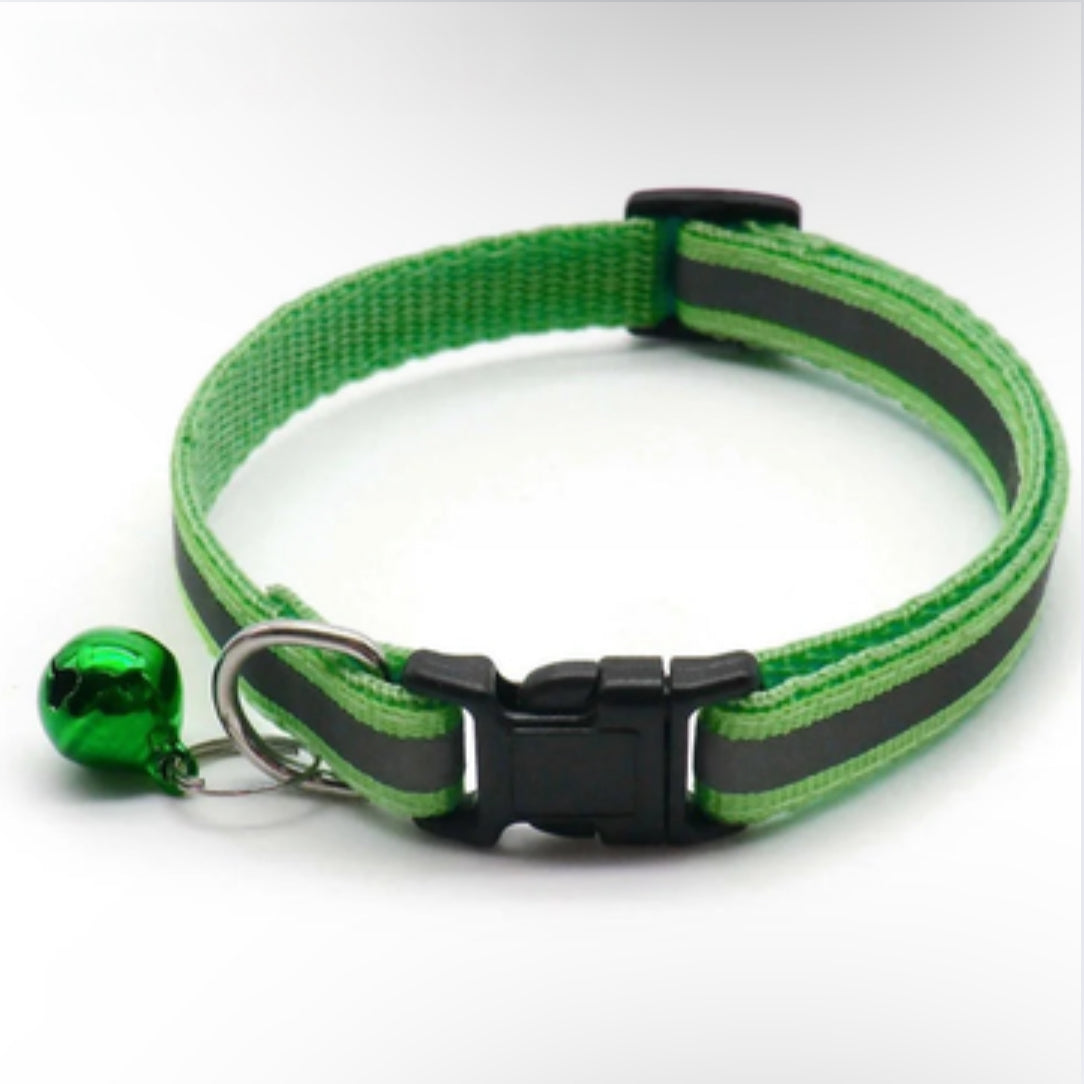 Collier réfléchissant avec clochette