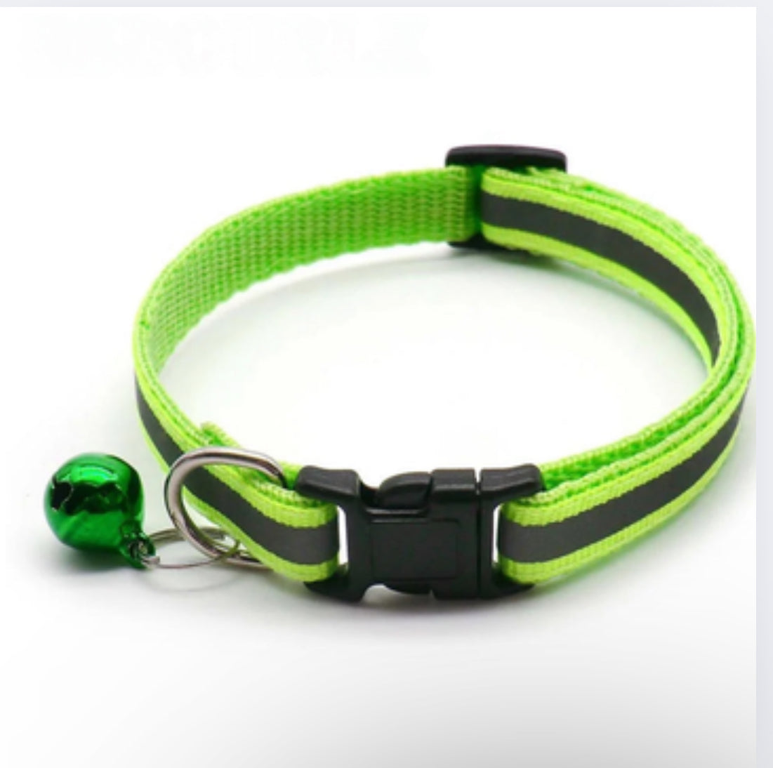 Collier réfléchissant avec clochette