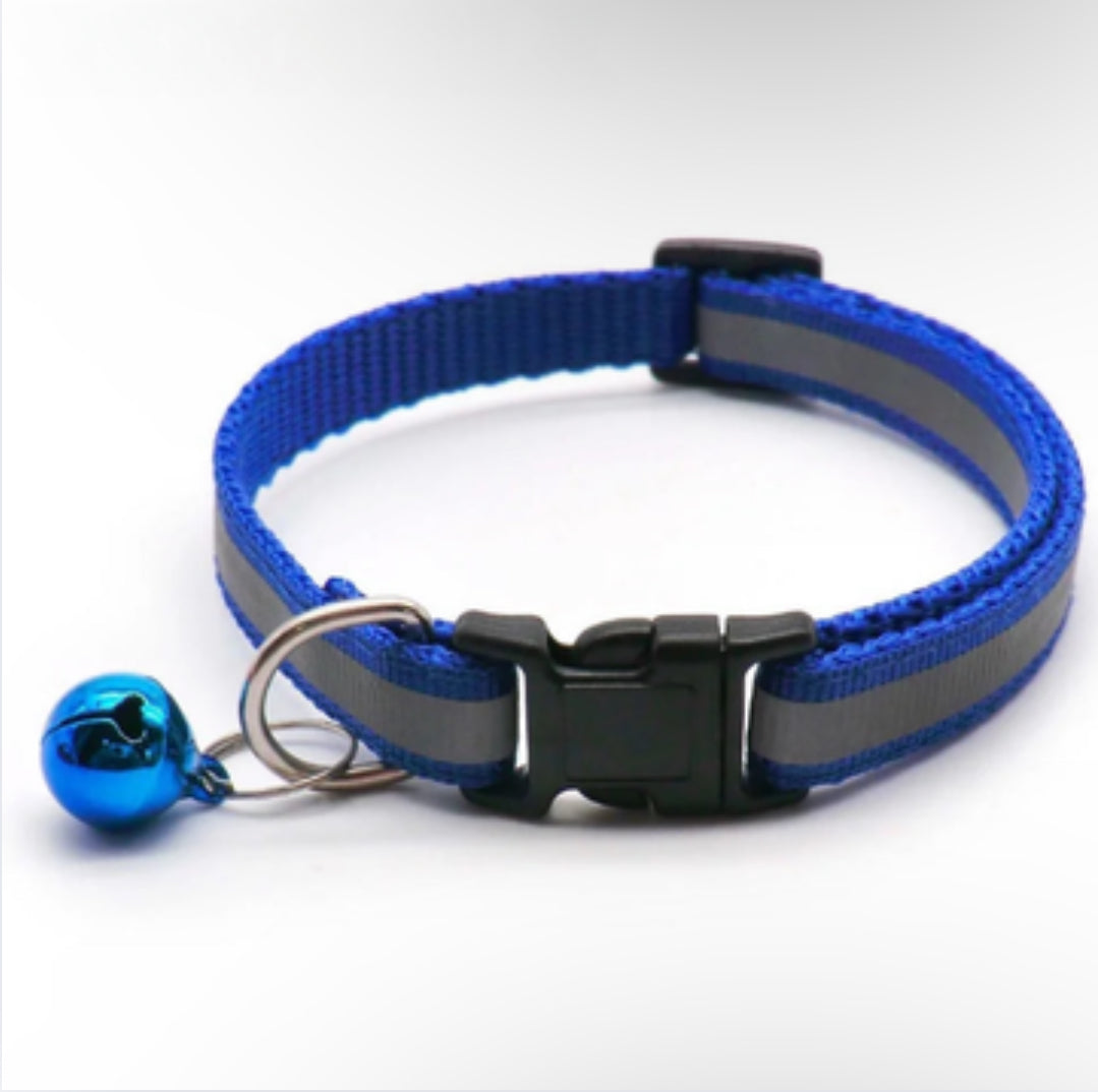 Collier réfléchissant avec clochette