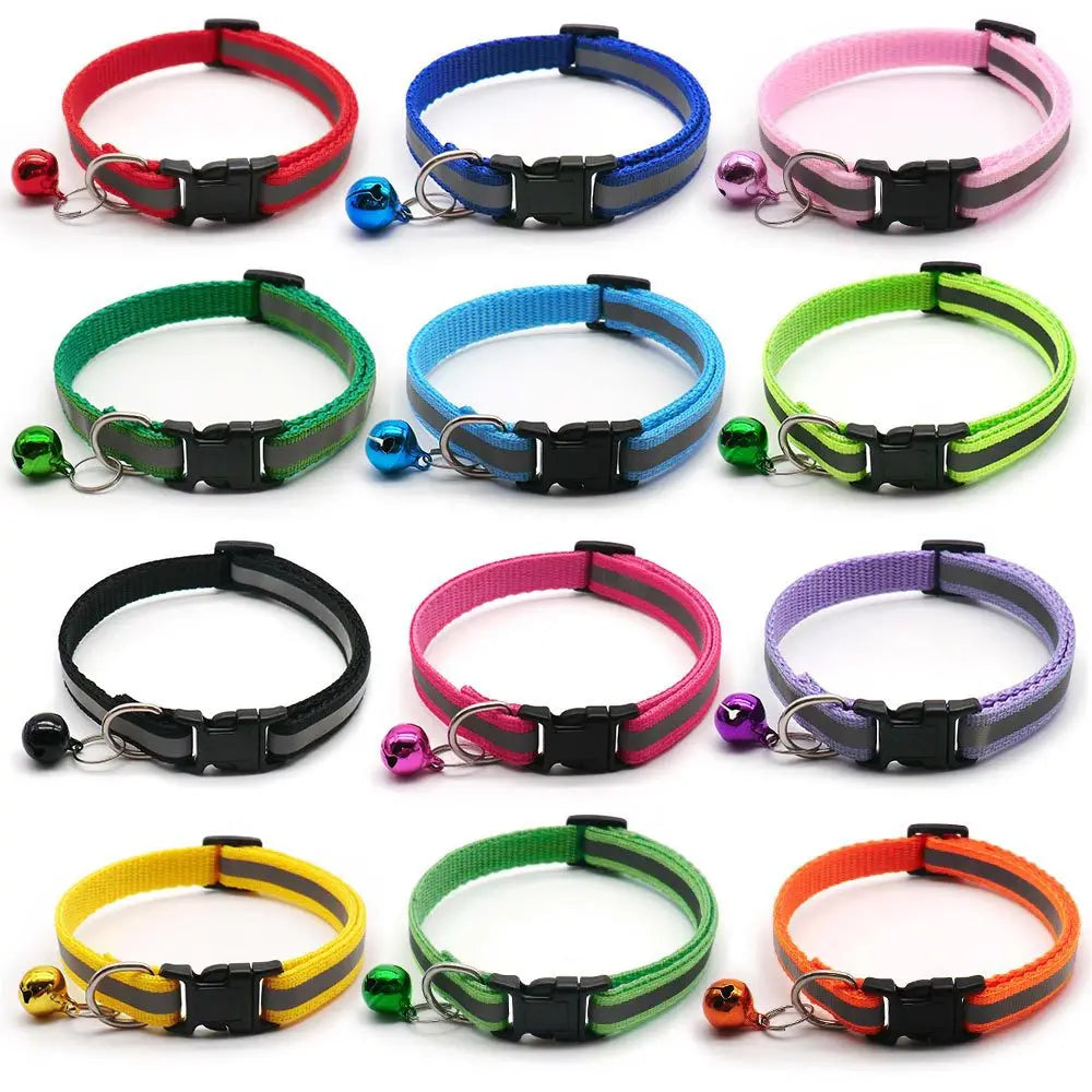 Collier réfléchissant avec clochette