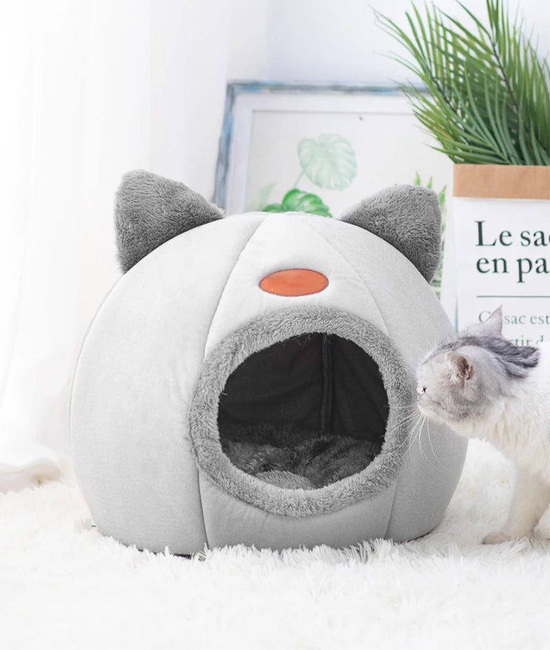Nid douillet à oreilles de chat