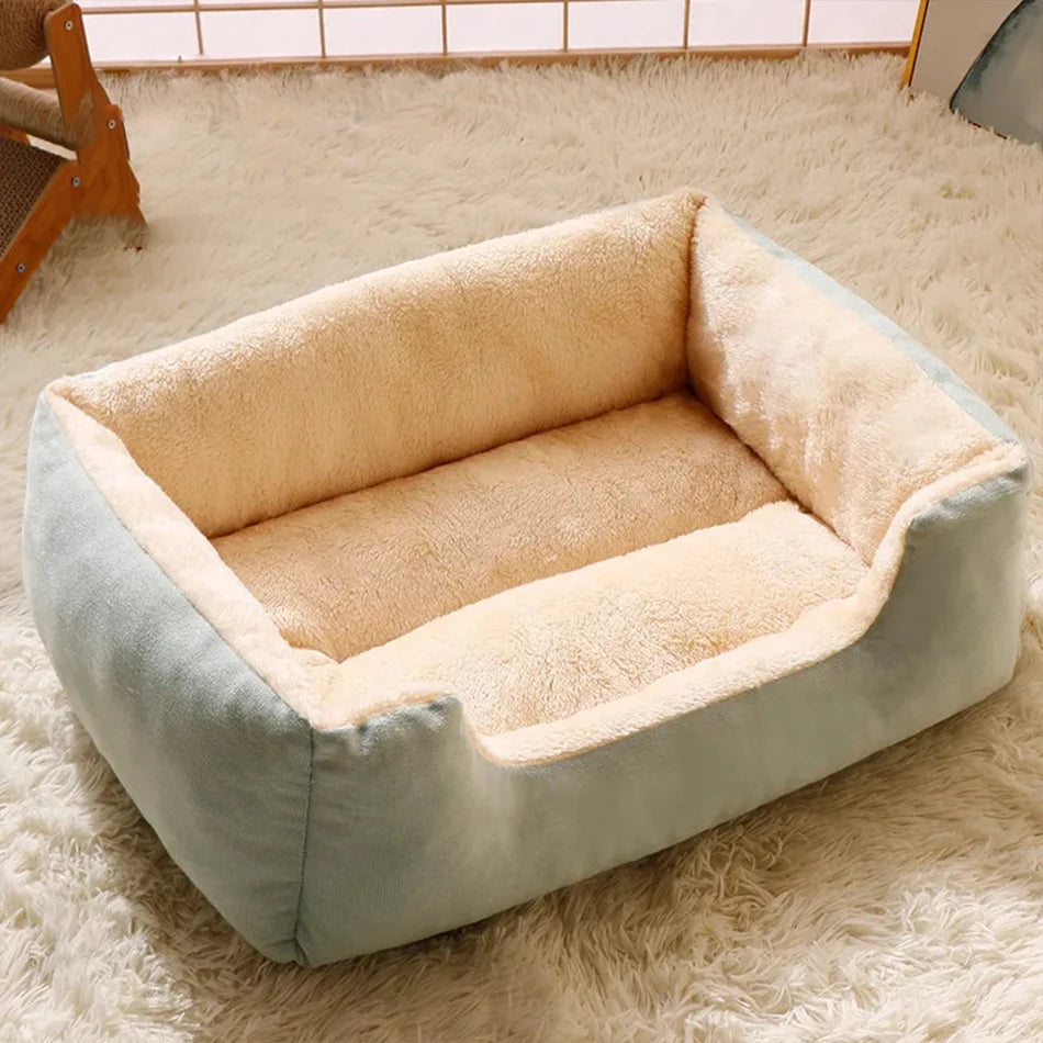 Lit douillet en peluche pour chat